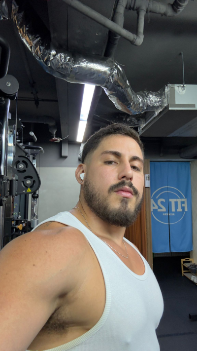 garoto de programa - Adrian