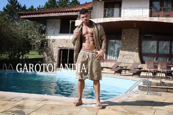 Garoto de programa, acompanhante masculino - Apolo Guerra