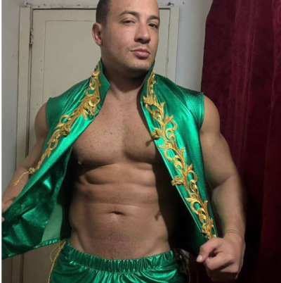 garoto de programa - César