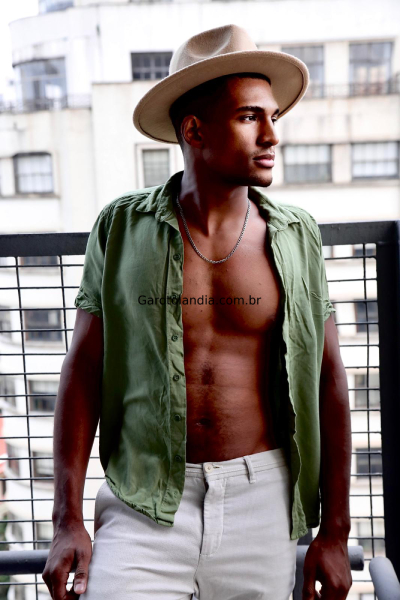 garoto de programa - Henrique Motoboy