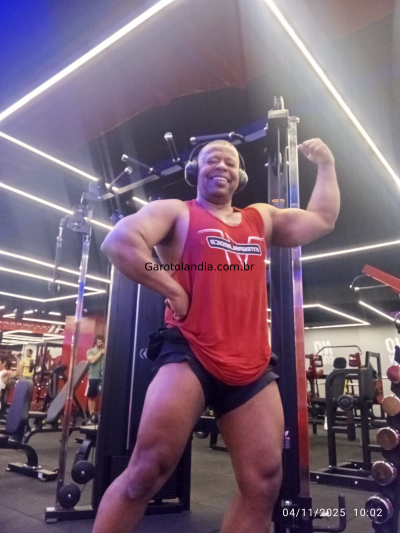 garoto de programa - César